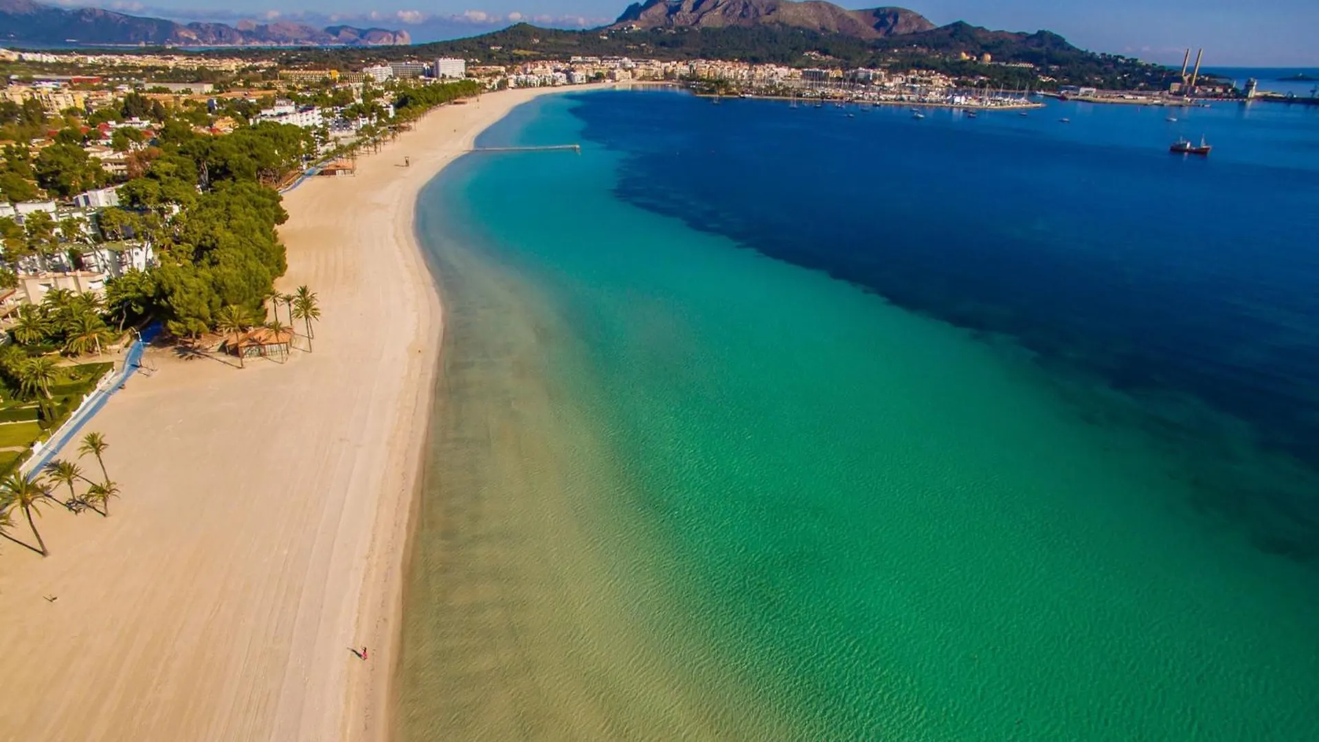 Holiday Home In Playa De Muro 플라야 데 뮤로 스페인